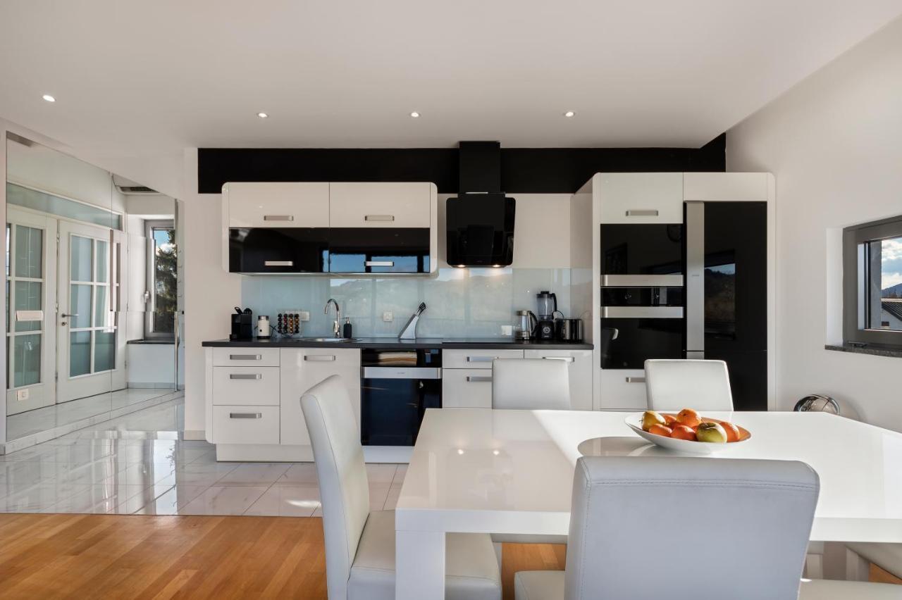 Contemporary Apartment With Rooftop Terrace In ماريبور المظهر الخارجي الصورة