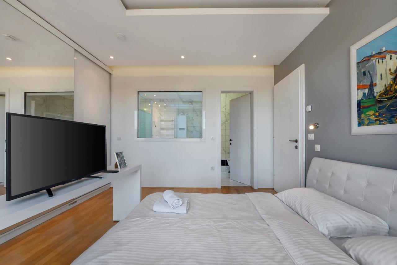 Contemporary Apartment With Rooftop Terrace In ماريبور المظهر الخارجي الصورة